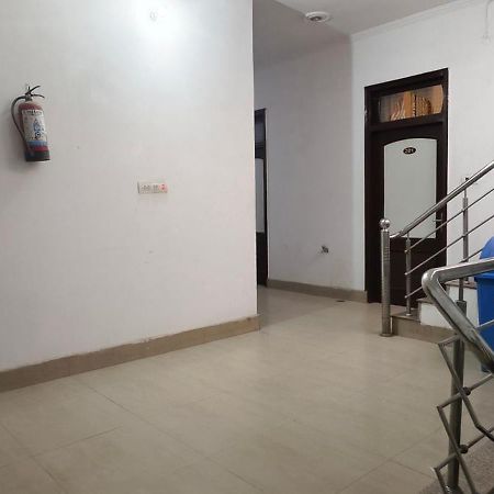 Surya Hotel Sirsa Kültér fotó