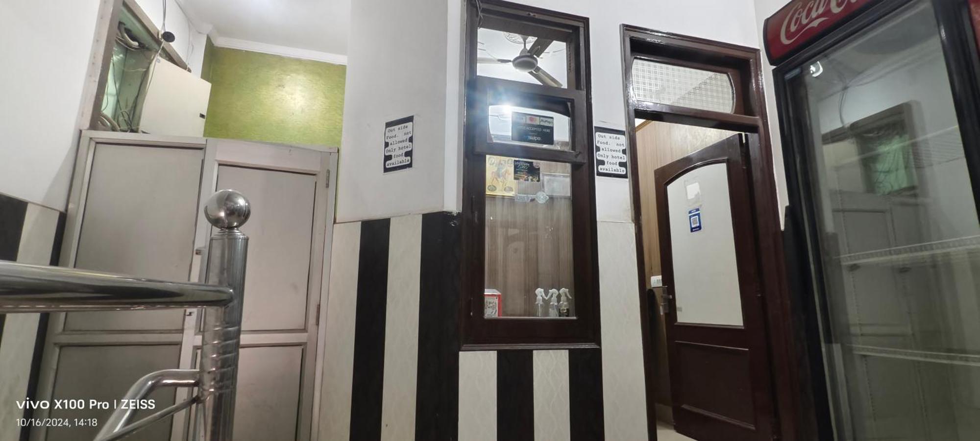 Surya Hotel Sirsa Kültér fotó